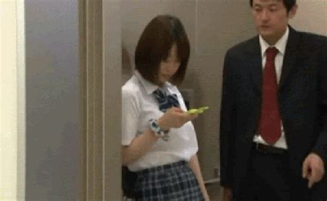 Asian NSFW Gif .